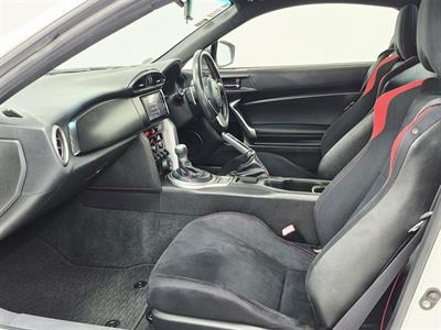 2012 Toyota 86 - Thumbnail