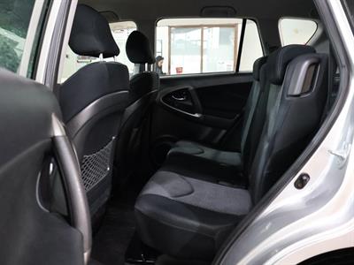 2006 Toyota RAV4 - Thumbnail