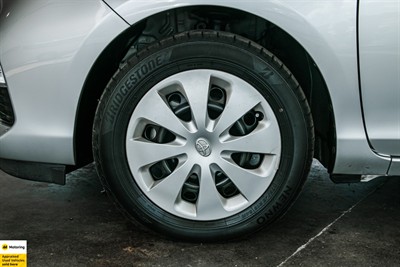 2014 Toyota Aqua - Thumbnail