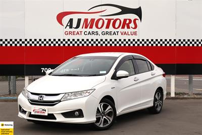 2015 Honda Grace - Thumbnail