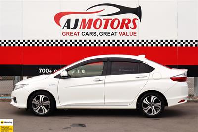2015 Honda Grace - Thumbnail