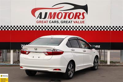 2015 Honda Grace - Thumbnail