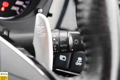 2021 Mitsubishi Outlander - Thumbnail