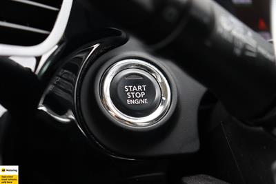 2021 Mitsubishi Outlander - Thumbnail