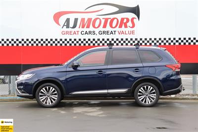 2021 Mitsubishi Outlander - Thumbnail