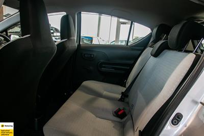 2020 Toyota Aqua - Thumbnail