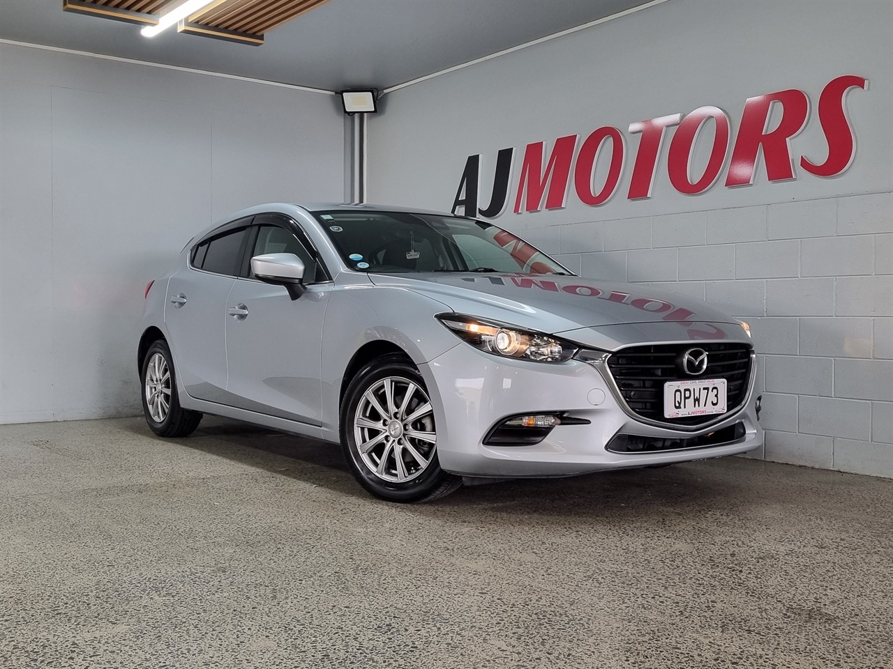 2018 Mazda Axela