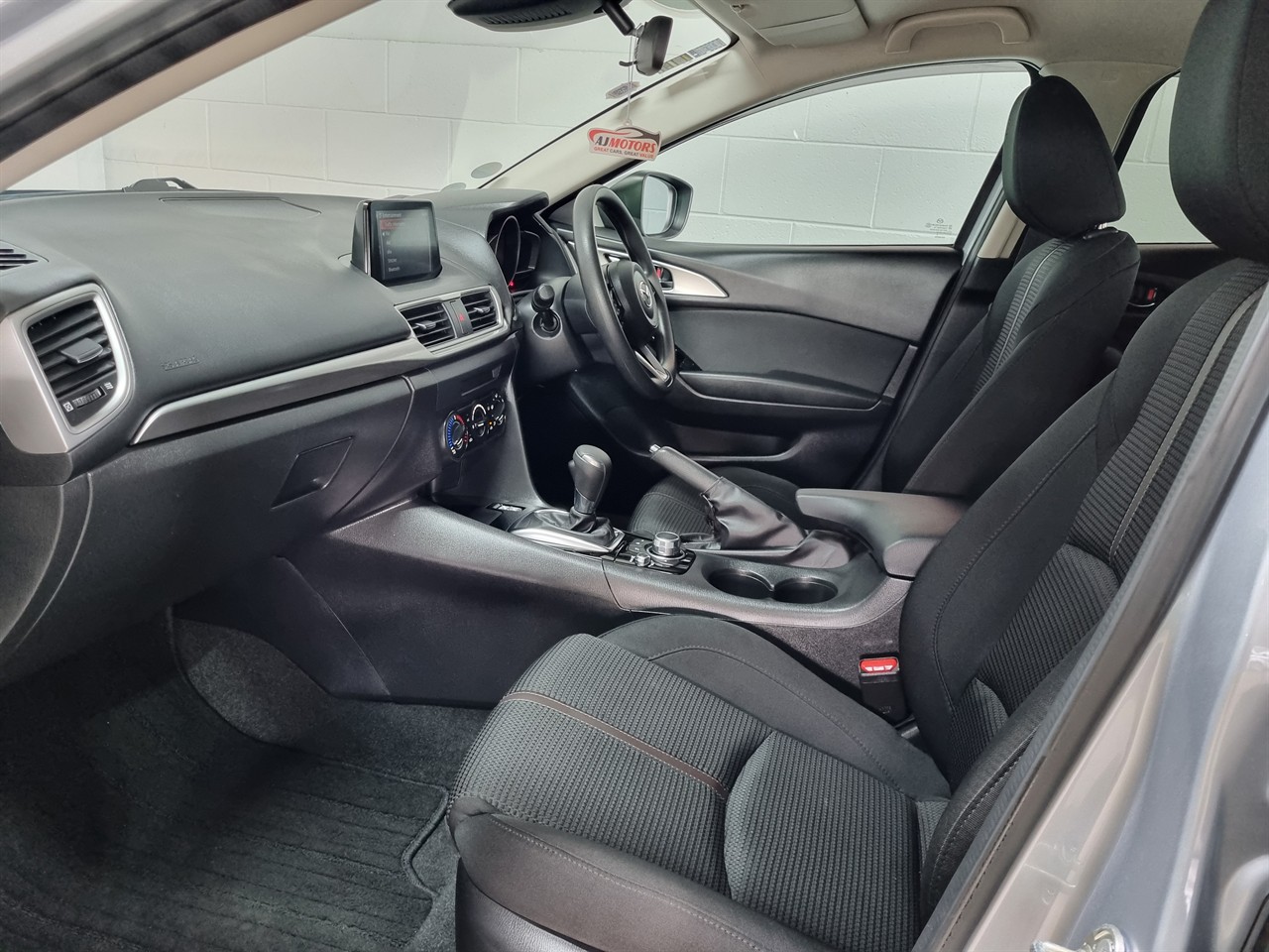 2018 Mazda Axela