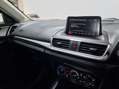 2018 Mazda Axela - Thumbnail