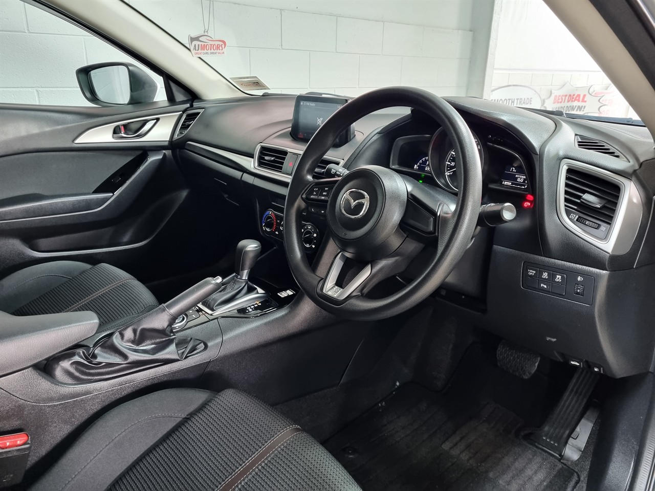 2018 Mazda Axela