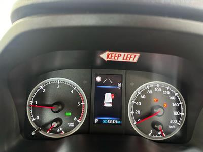2021 Toyota Hiace - Thumbnail