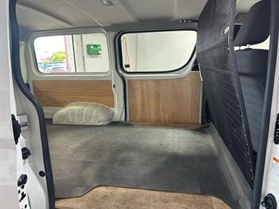 2021 Toyota Hiace - Thumbnail