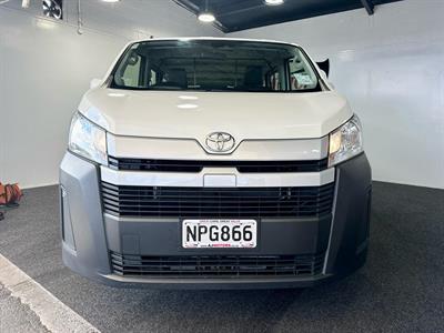 2021 Toyota Hiace - Thumbnail