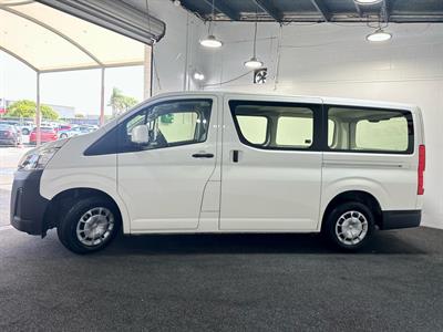 2021 Toyota Hiace - Thumbnail