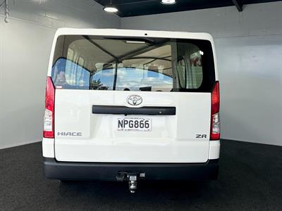 2021 Toyota Hiace - Thumbnail