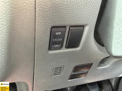 2017 Nissan NV350 - Thumbnail