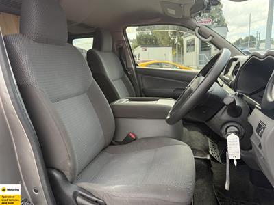 2017 Nissan NV350 - Thumbnail