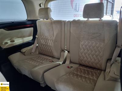 2015 Toyota Alphard - Thumbnail