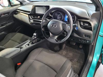 2018 Toyota C-HR - Thumbnail