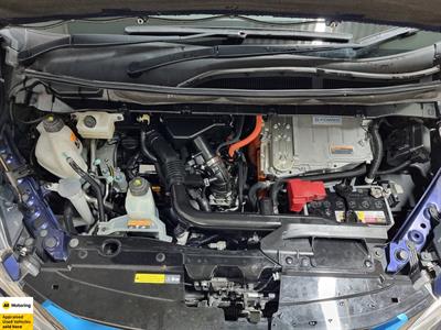 2018 Nissan Serena - Thumbnail