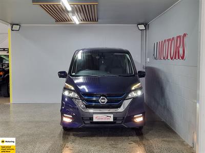 2018 Nissan Serena - Thumbnail