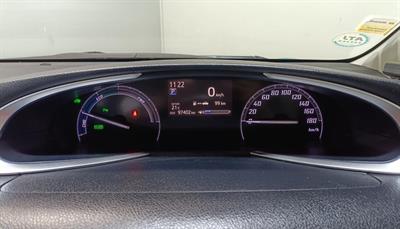 2018 Toyota Sienta - Thumbnail