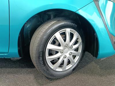 2018 Toyota Sienta - Thumbnail