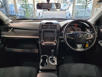 2016 Toyota Camry - Thumbnail