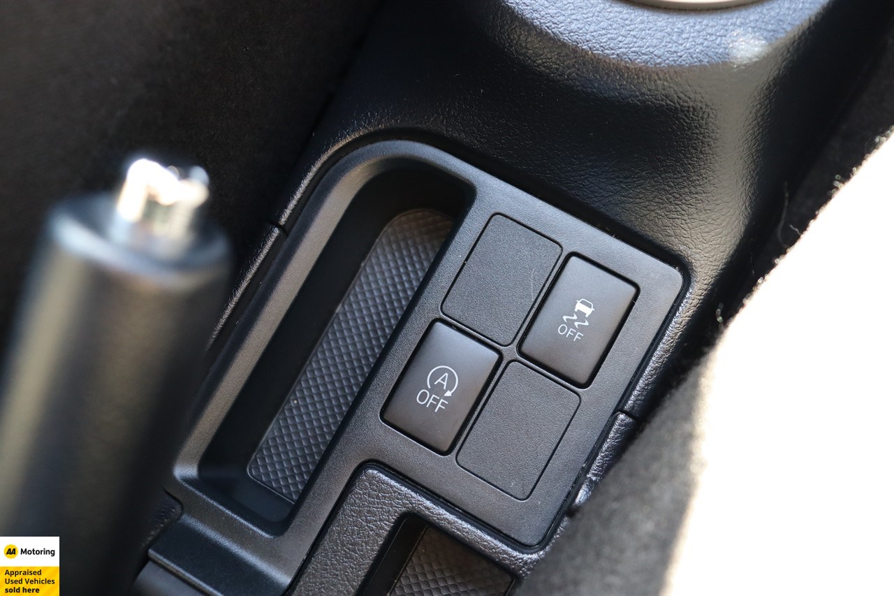 2016 Toyota Vitz