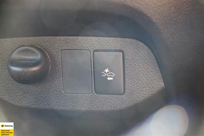 2016 Toyota Vitz - Thumbnail