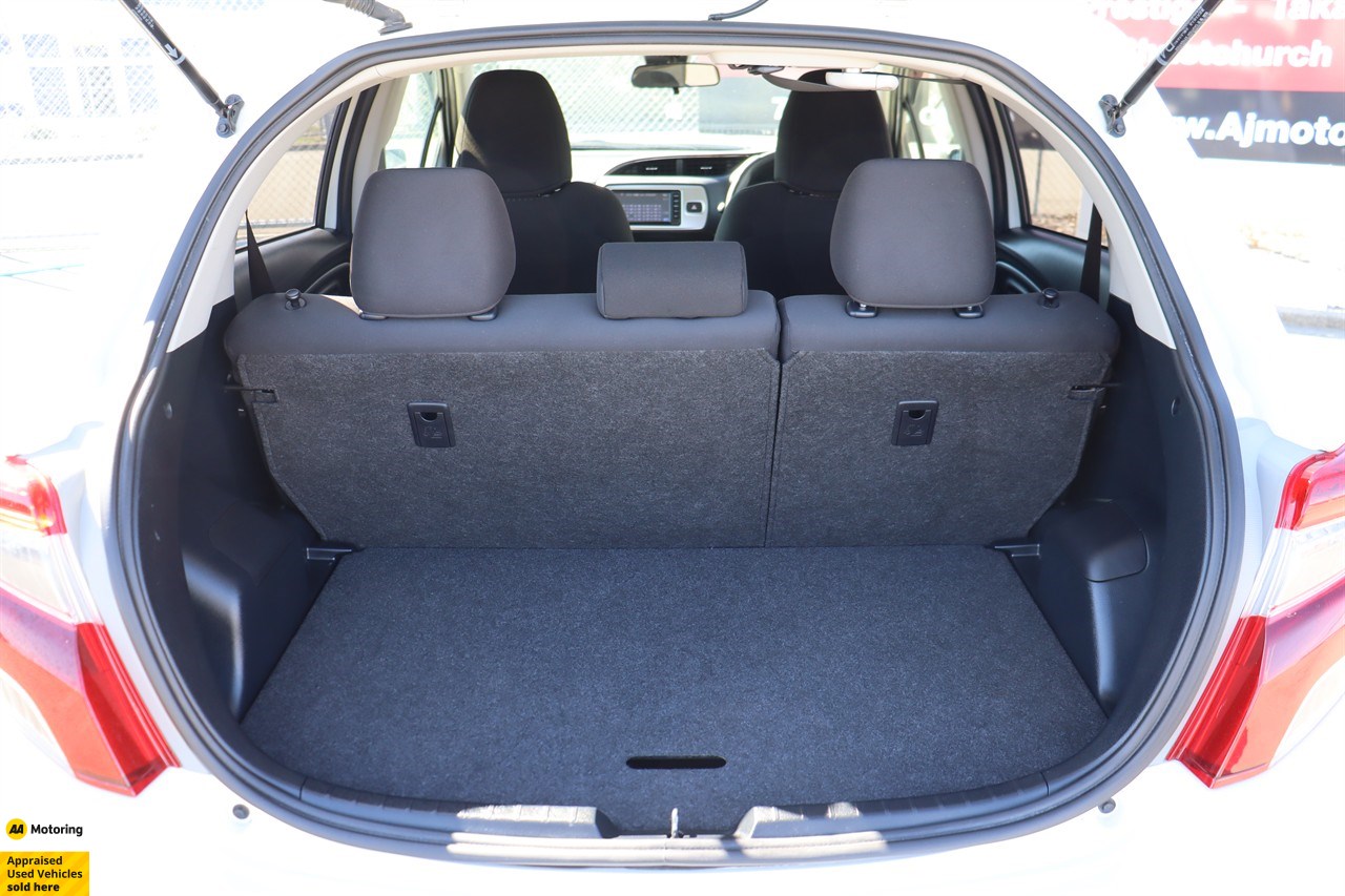 2016 Toyota Vitz