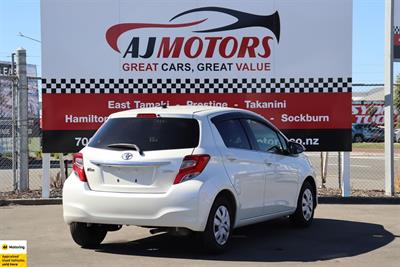 2016 Toyota Vitz - Thumbnail
