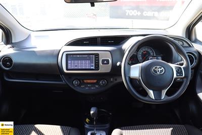 2016 Toyota Vitz - Thumbnail