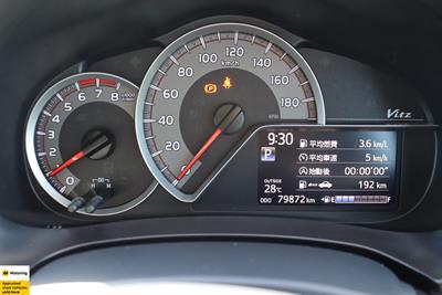2016 Toyota Vitz - Thumbnail