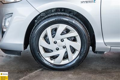 2015 Toyota Aqua - Thumbnail