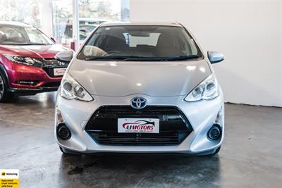 2015 Toyota Aqua - Thumbnail