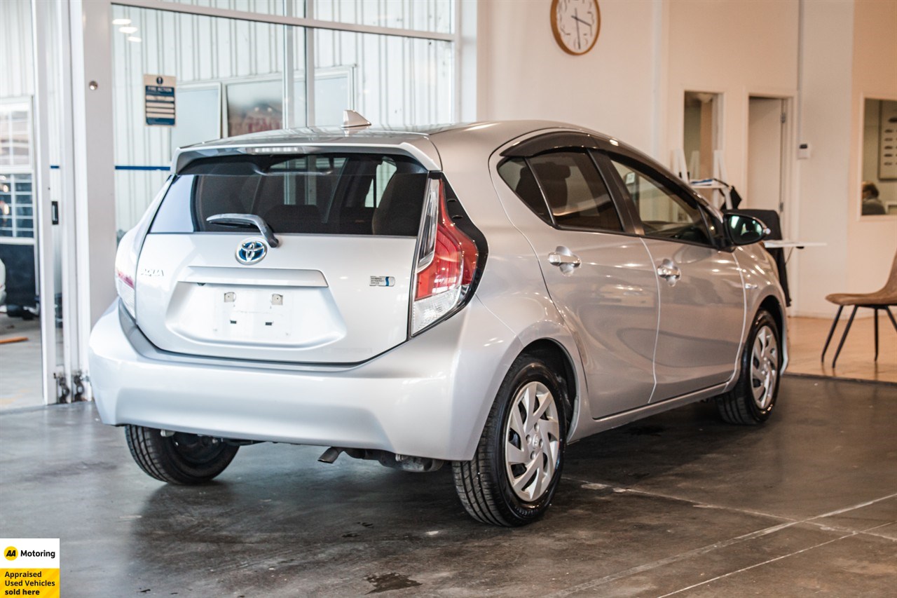 2015 Toyota Aqua
