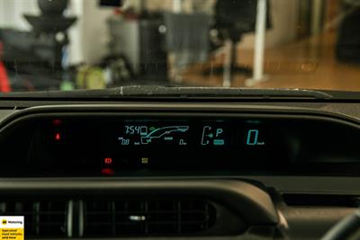 2014 Toyota Aqua - Thumbnail