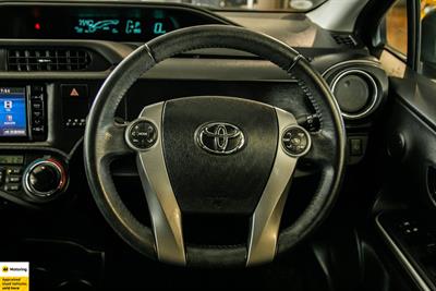 2014 Toyota Aqua - Thumbnail