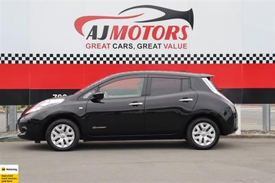 2016 Nissan Leaf - Thumbnail