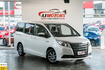 2015 Toyota Noah