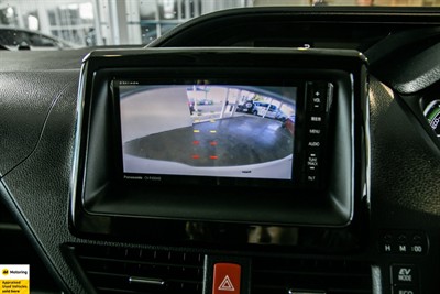 2015 Toyota Noah - Thumbnail