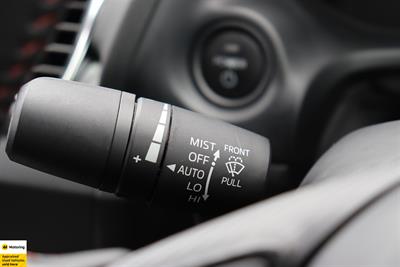 2015 Mazda Axela - Thumbnail