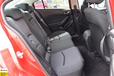 2015 Mazda Axela - Thumbnail