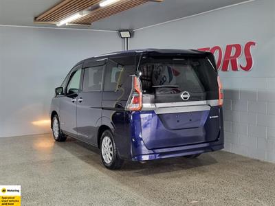2018 Nissan Serena - Thumbnail