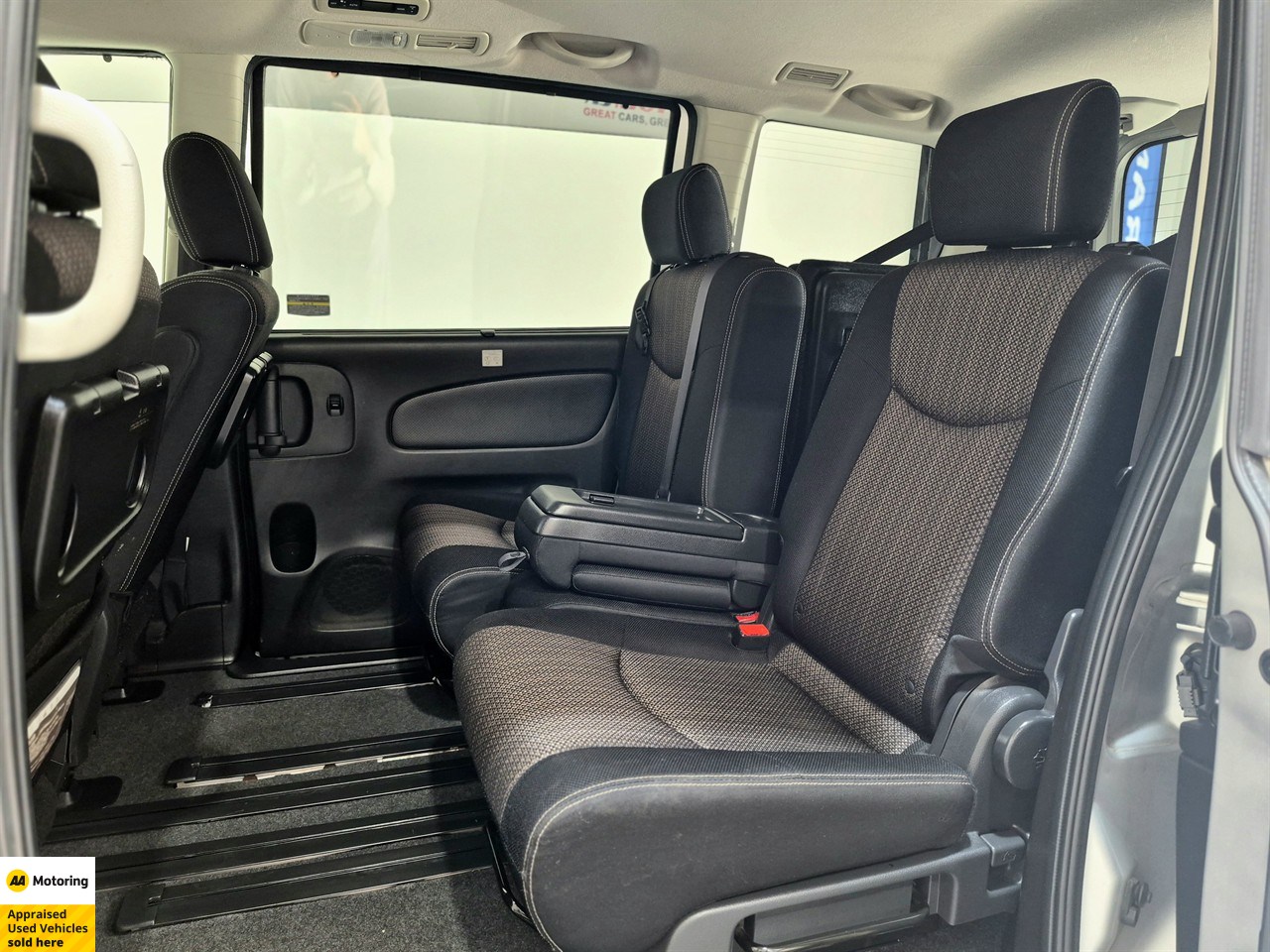 2016 Nissan Serena