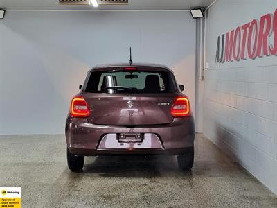 2017 Suzuki Swift - Thumbnail