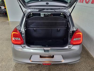 2019 Suzuki Swift - Thumbnail