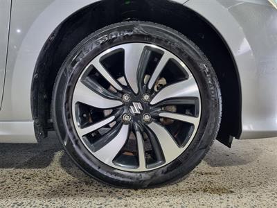 2019 Suzuki Swift - Thumbnail