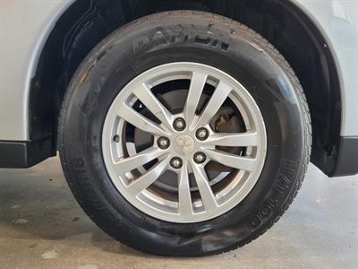 2013 Mitsubishi Outlander - Thumbnail